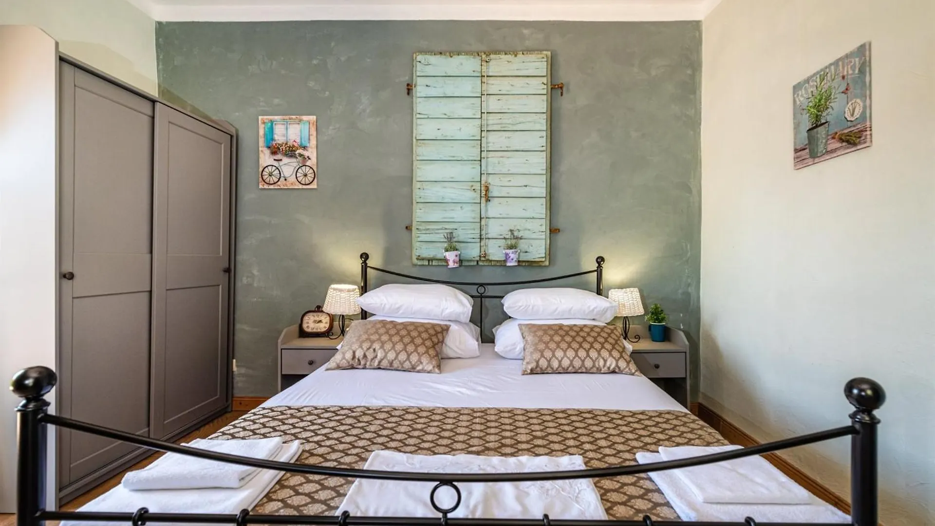 My Dalmatia - Villa Kadulja With Private Pool And Tennis Court Sveti Filip i Jakov