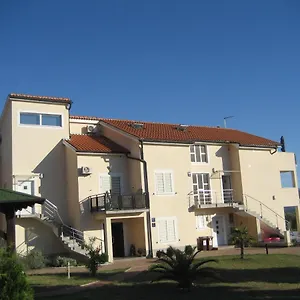 Apartmán „drei Palmen“, Sveti Filip i Jakov